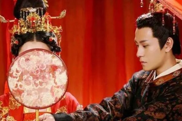 结婚第一天晚上要怎么做