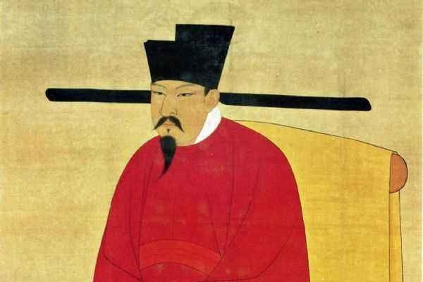 一位普通女子如何操纵朝政,辅助三位君王成为太上皇,成为历史著名悍后?