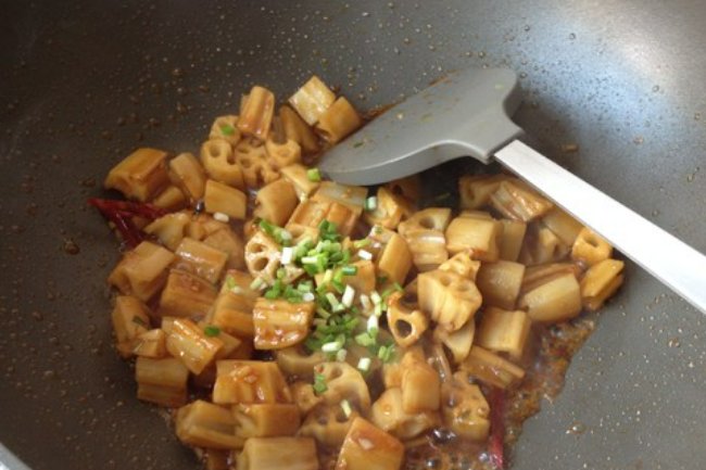 酸辣藕丁的做法