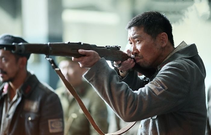 《八佰》这部电影主要是讲了什么？