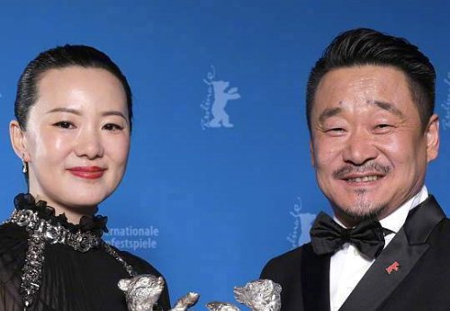 如何评价《地久天长》?电影中怎么表达的“地久天长”?