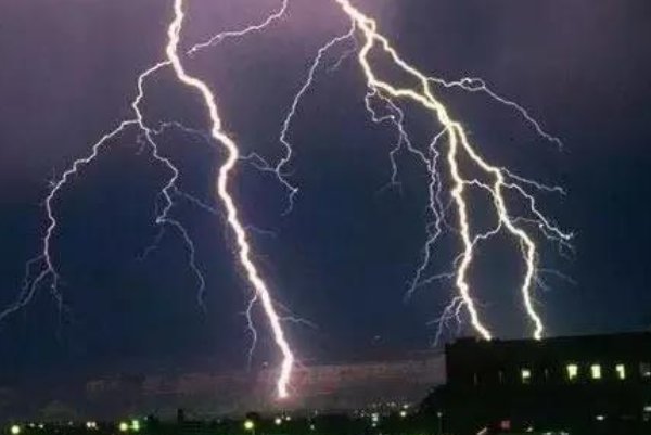 打雷对电脑有影响吗？