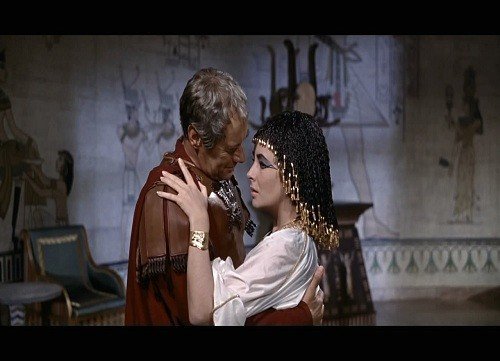 埃及文明据说比华夏文明还要早，都有哪些依据？