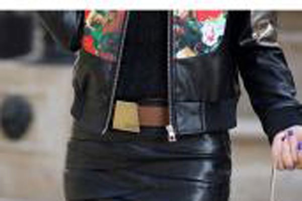 史姗妮门事件照片 身材再好老公也出轨离婚官司两年