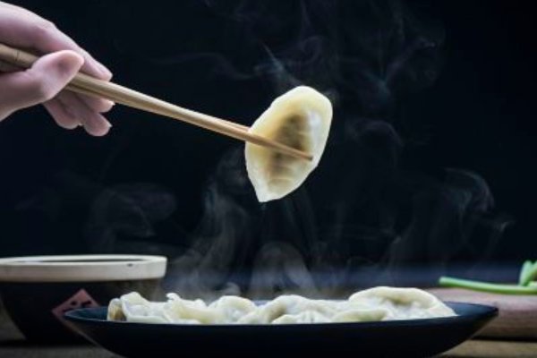 冬至为什么要吃饺子,寓意是什么?