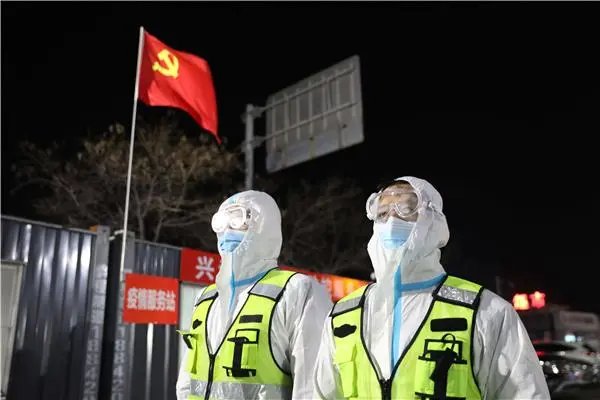 全家人都阳了可以住一起吗