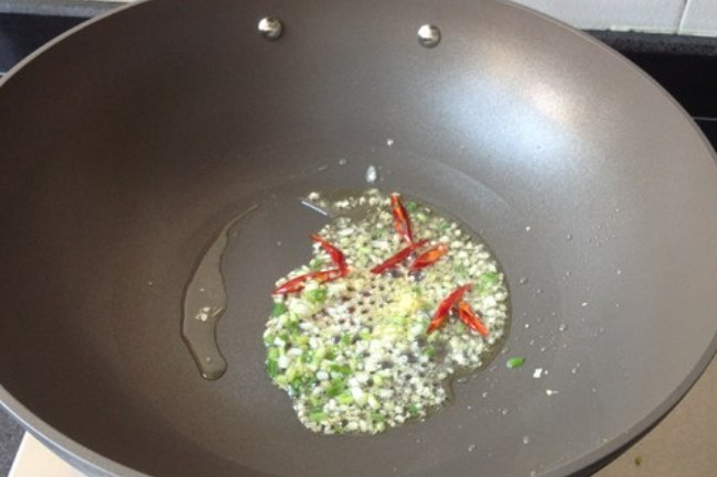 酸辣藕丁的做法