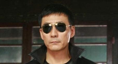 燕双鹰有关的电视剧到底有几部？怎么排序？