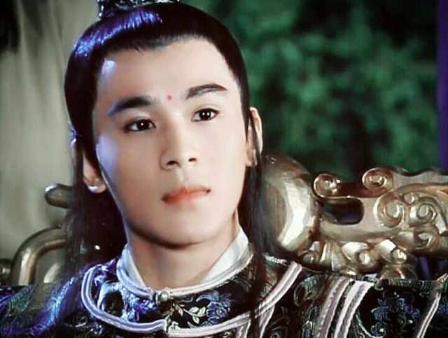 雪花女神龙中欧阳明日喜欢谁 最后结局怎样