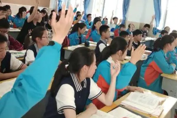 大路朝天下一句歇后语