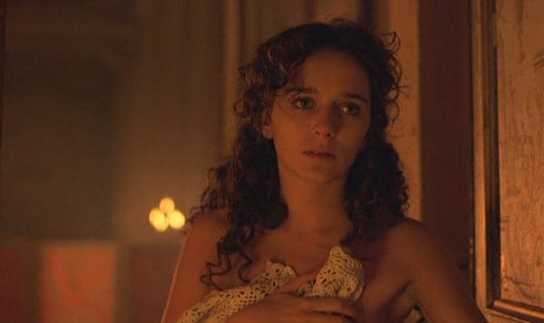 求一部外国言情电影,一位作家爱上有夫之妇，两人经常在一起做，最后