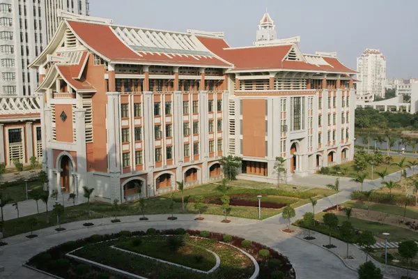 集美大学录取分数线2022？