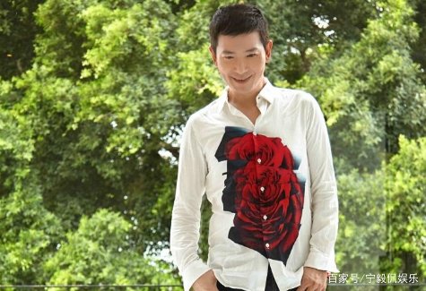 50岁了还单身未婚,不是为了何炅,也不是因为李静,是因为谁?