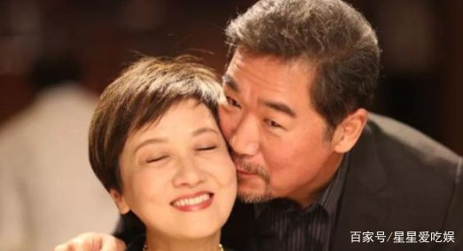 她是张默的亲妈,张国立的原配,离婚31年后依旧单身,你知道她是谁吗?