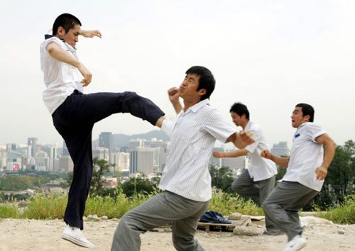 无敌的降落伞要员的剧情简介