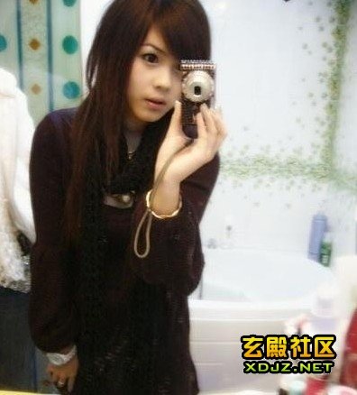 请问这个女孩叫什么名字,有谁知道