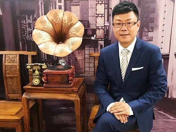 央视十佳主持人排名