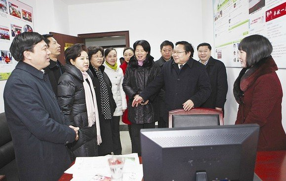 孟晓驷的人物履历