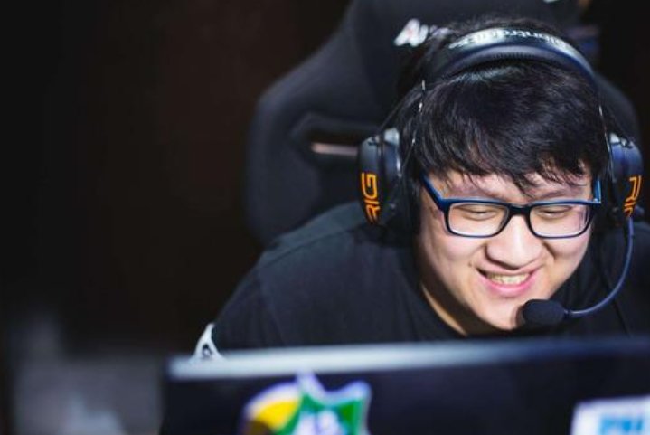 鲟将军是什么梗