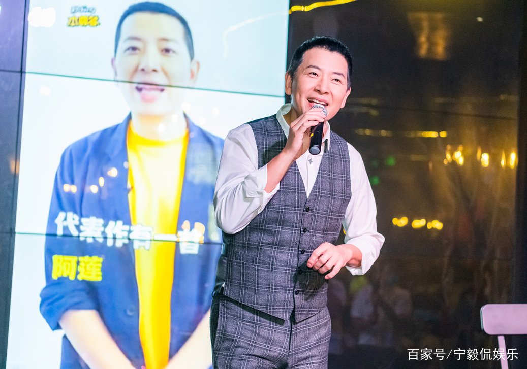 50岁了还单身未婚,不是为了何炅,也不是因为李静,是因为谁?