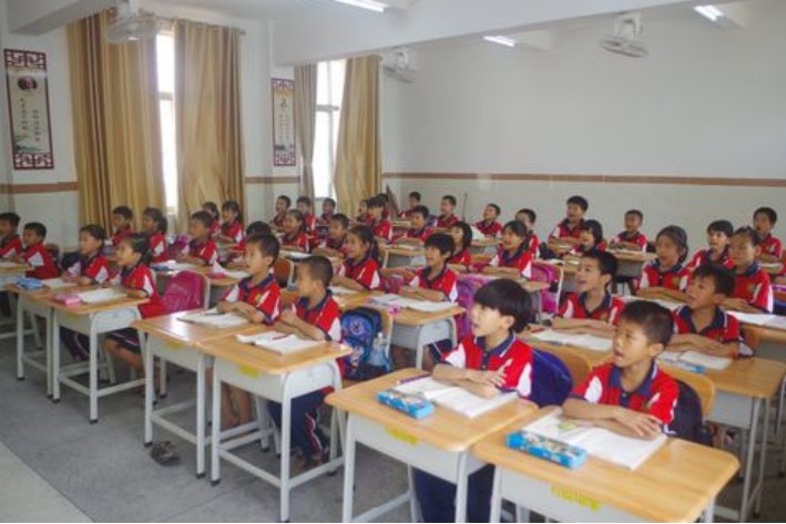 殷殷学子和莘莘学子的意思