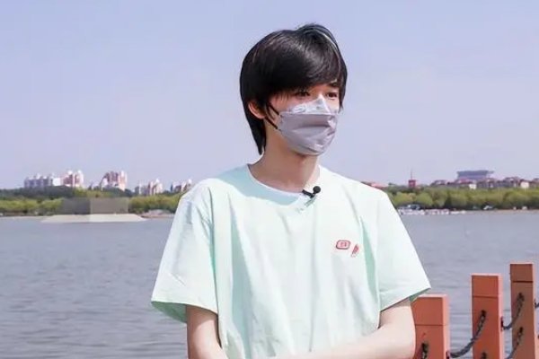 宋亚轩高考考了多少分