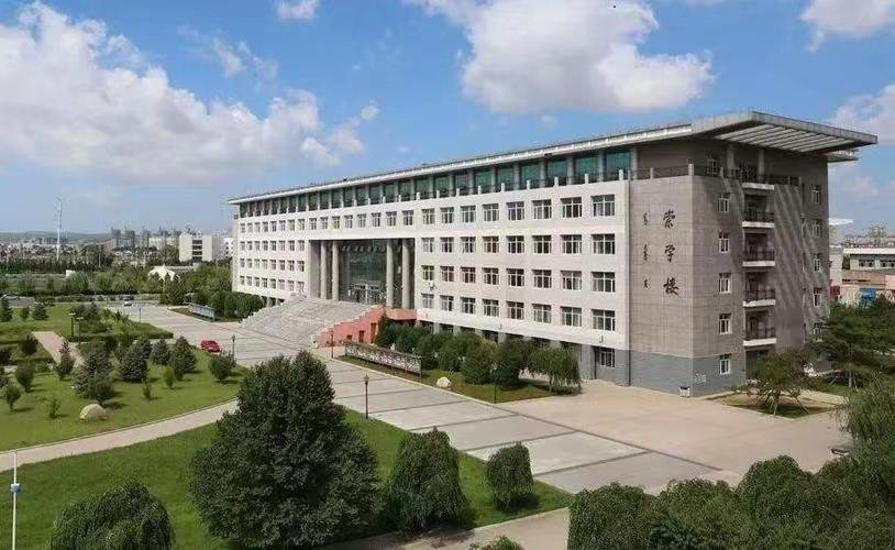 哈尔滨体育学院招生电话