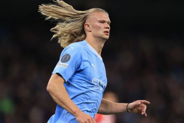 哈兰德为什么不踢世界杯