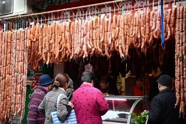 猪肉价格五周涨超30%,还有上涨的可能吗?