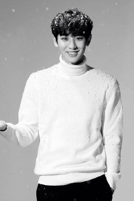 朴灿烈有没有整容