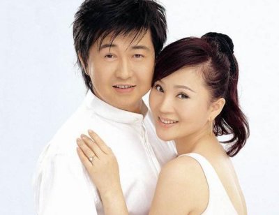 “洗洗更健康”代言人，广告比作品出名，靠一首歌住上四亿豪宅，说的是谁？