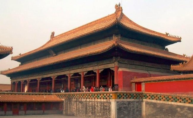 故宫里皇后住在哪个宫殿内