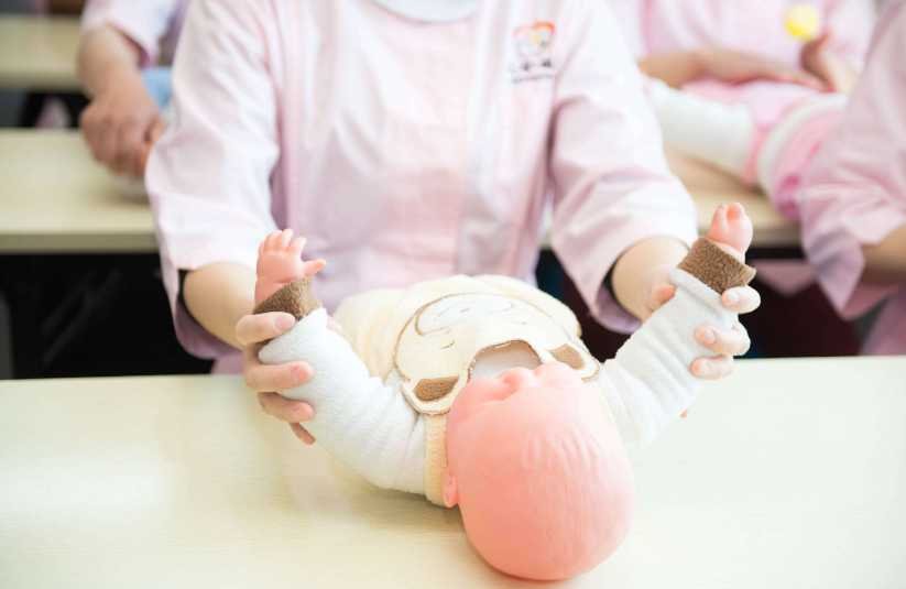 月嫂培训班要多少钱，需要多长时间？