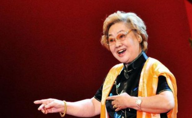 《我的祖国》这首歌表答了作者的什么感情