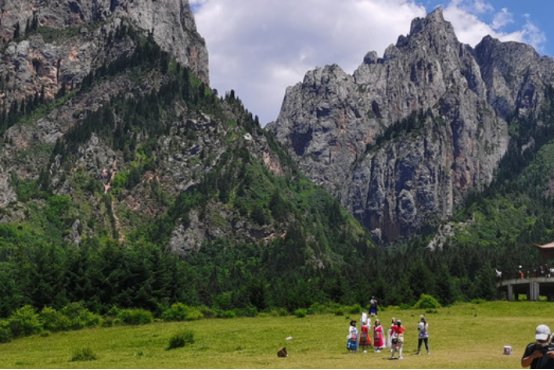 用风景如画写句子