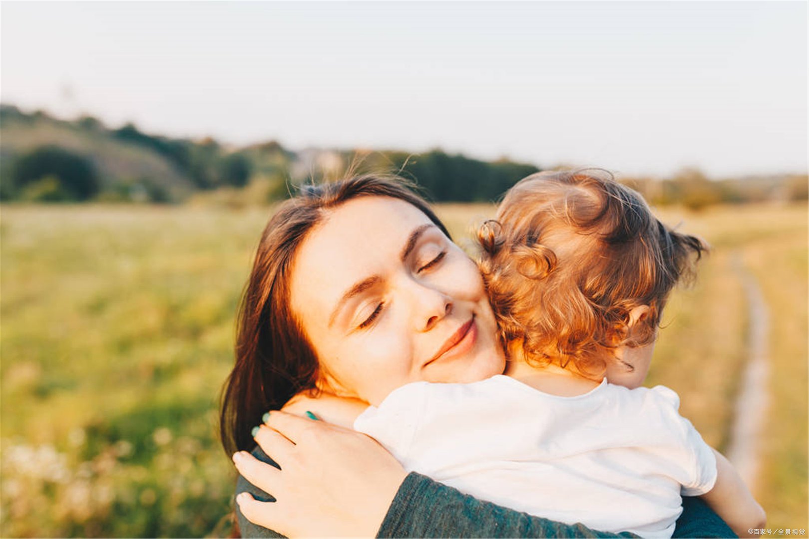 婆婆晚上讲话很大声,我要如何才能让她小声点?