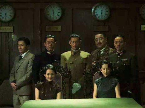 电影《风声》里，黄晓明对李冰冰用的是什么刑啊