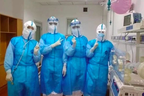 为众人抱薪者，不可使其冻毙于风雪。下一句是什么？