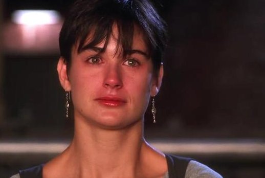 黛米摩尔在《人鬼情未了》中的表现如何？