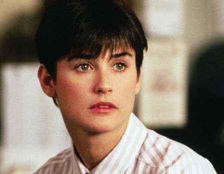 黛米摩尔在《人鬼情未了》中的表现如何?