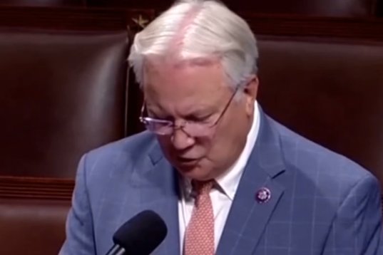 美国国会众议院通过两项保护堕胎权的法案,这意味着什么?