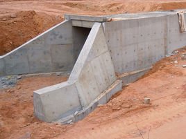 箱涵和盖板涵有什么区别