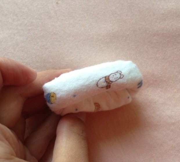 用手绢叠小老鼠的方法