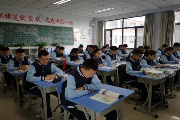 瓜李之嫌的成语故事