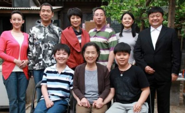 电视剧抬头见喜剧情介绍