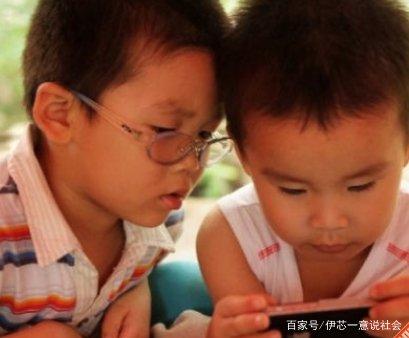 妹妹上网看到“老司机”,问我是什么意思,我该如何回答?