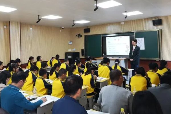 如何理解严复的信达雅并举例