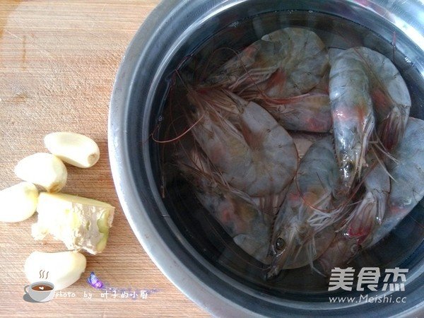 土豆萝卜炖排骨汤的做法