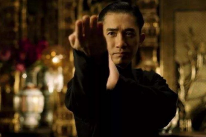 《一代宗师》中,宫宝田和叶问谁的武功更高?