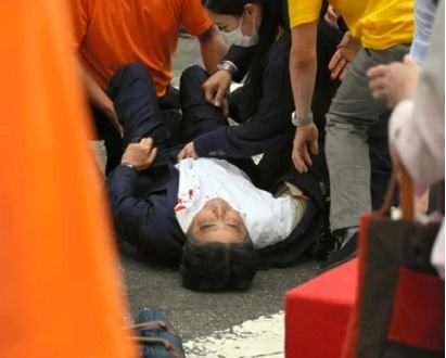 安倍遇刺案嫌犯欠债60万日元，作案是否与经济困难有关？